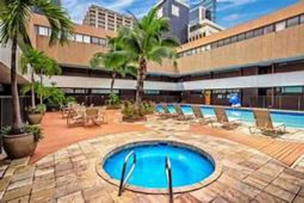 Condotel With Free Parking Wifi Central Ac 호놀룰루 외부 사진