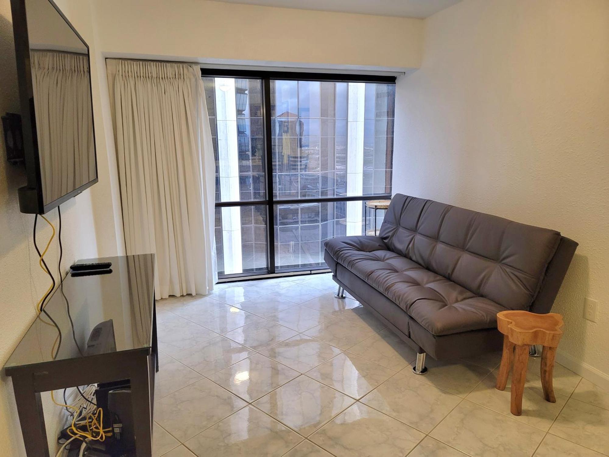 Condotel With Free Parking Wifi Central Ac 호놀룰루 객실 사진